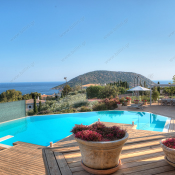 01__the_villa_01