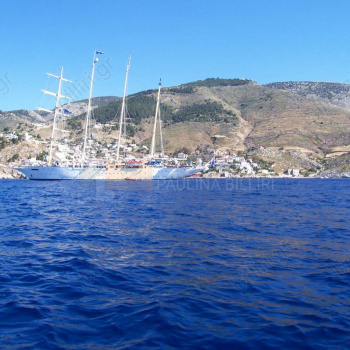 Ύδρα - Λιμάνι . Hydra - Port
