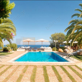 Πισίνα - θέα . Swimming pool - view