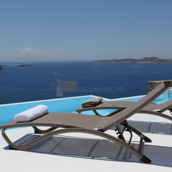Πισίνα - θέα . Swimming pool - View 