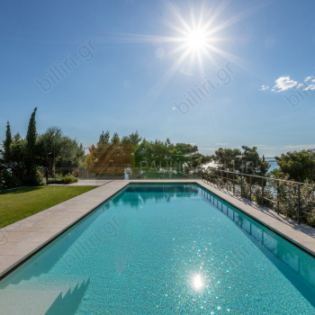 Πισίνα - Θέα . Swimming pool - View
