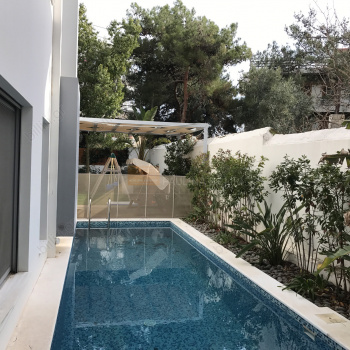 Πισίνα - Swimming pool