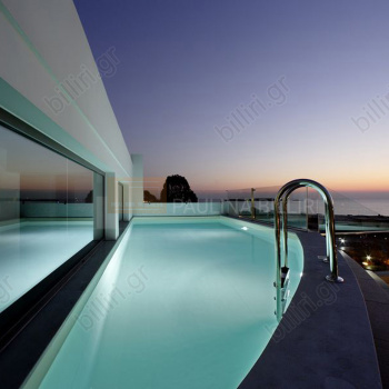 Πισίνα - Swimming pool