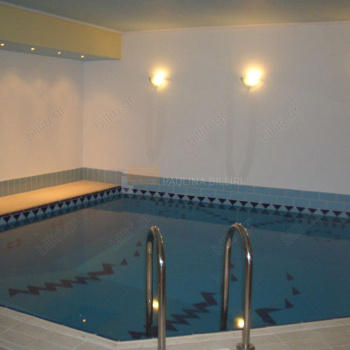Eσωτερική πισίνα - Indoor swimming pool