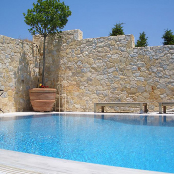 Πισίνα - Swimming pool