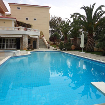 Πισίνα - Swimming pool
