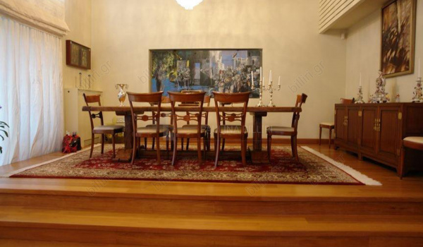 Tραπεζαρία - Dinning room
