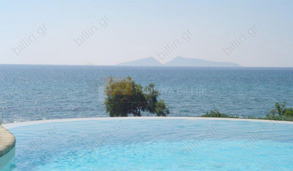 Πισίνα Θέα
