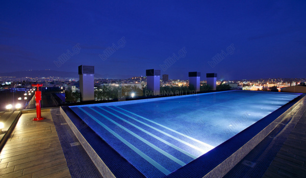 Πισίνα - θέα . Swimming pool - View 