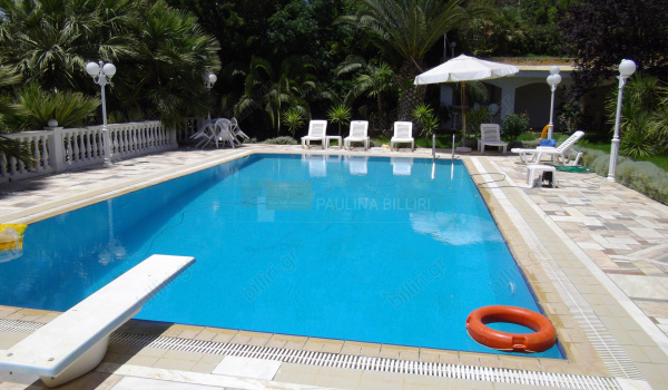 Πισίνα - Swimming pool
