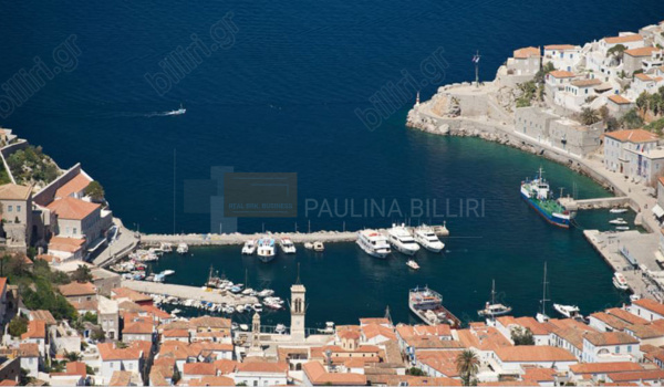 Ύδρα - Λιμάνι . Hydra - Port