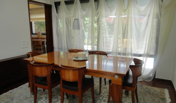 Tραπεζαρία - Dinning room