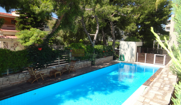 Πισίνα - Swimming pool