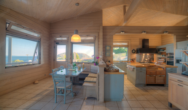 02__level_one_main_kitchen_01