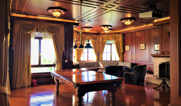 Playroom 
