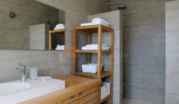 Mπάνιο - Bathroom