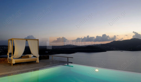 Πισίνα - θέα . Swimming pool - view