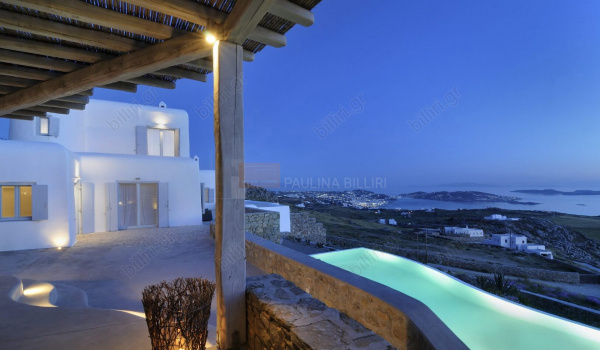 Πισίνα - θέα . Swimming pool - View 