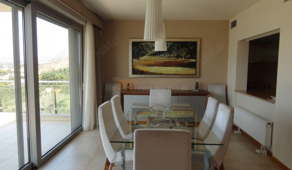Tραπεζαρία - Dinning room