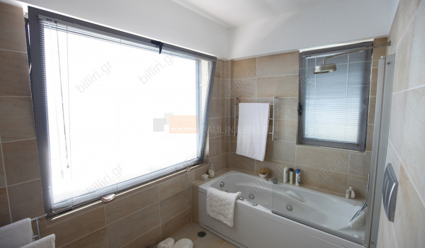 Mπάνιο - Bathroom