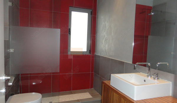 Mπάνιο - Bathroom