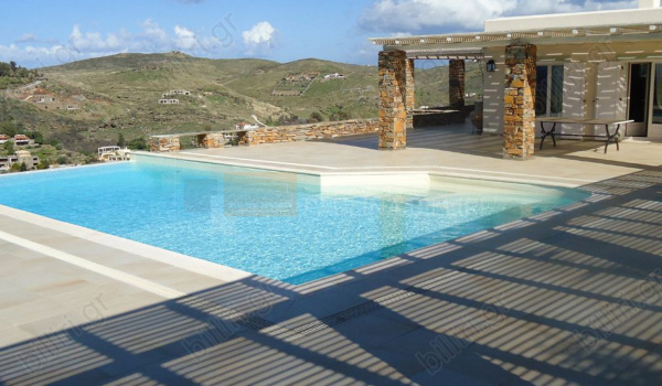 Πισίνα - Swimming pool