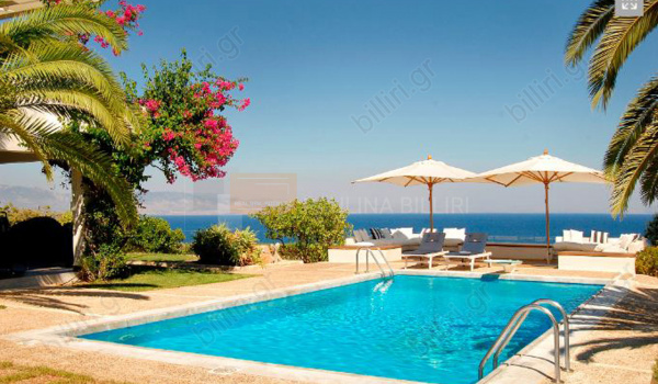 Πισίνα - Swimming pool