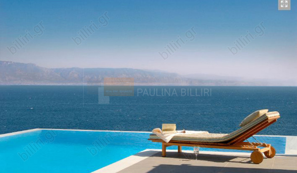 Πισίνα - θέα . Swimming pool - view