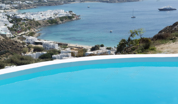 Πισίνα - θέα . Swimming pool - View 