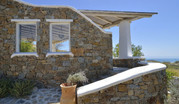 Εξωτερική όψη . Outdoor view