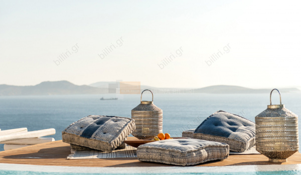 Πισίνα - Θέα . Swimming pool - View