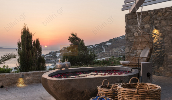 Εξωτερικός χώρος - Outdoor space