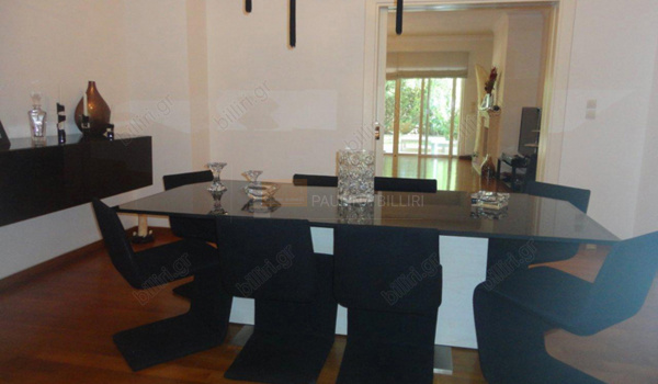 Τραπεζαρία - Dining room