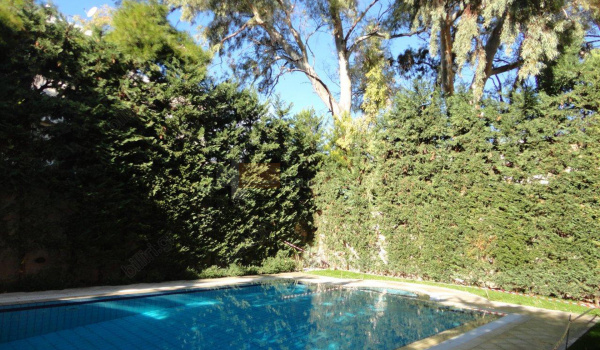 Πισίνα - Swimming pool