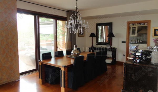 Tραπεζαρία - Dinning room