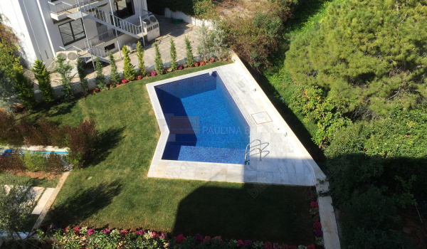 Πισίνα - Swimming pool