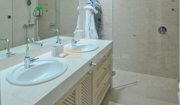 Mπάνιο - Bathroom