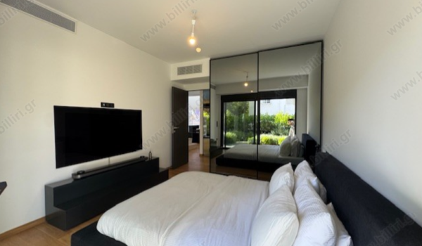 23_1284602281