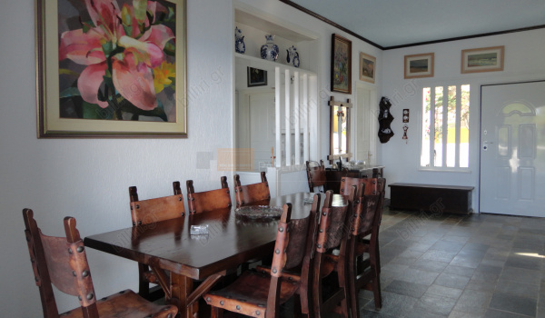 Τραπεζαρία - Dinning area