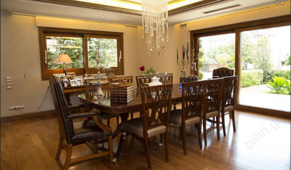 Tραπεζαρία - Dinning room