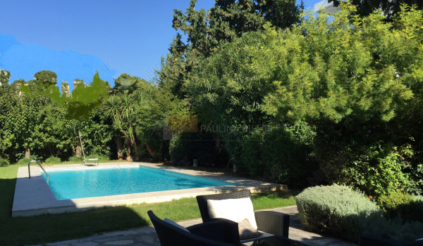 Πισίνα - κήπος . Swimming pool - garden