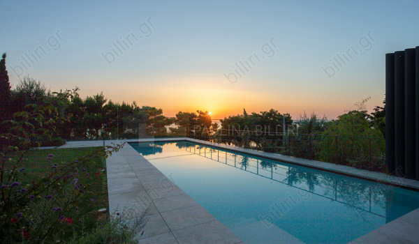 Πισίνα - Θέα . Swimming pool - View