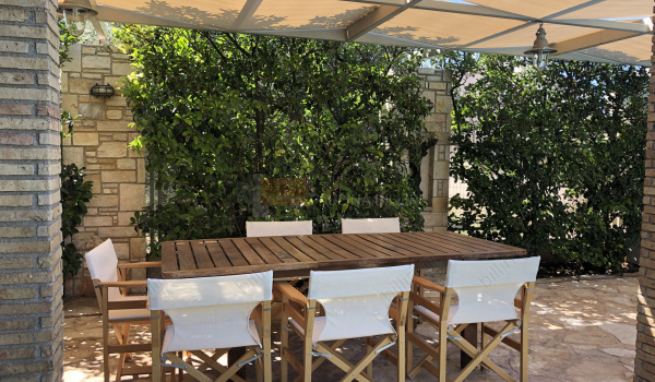 Εξωτερικός χώρος - Outdoor space