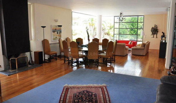 Τραπεζαρία - Dining room