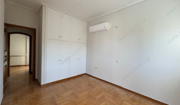 29_957308809