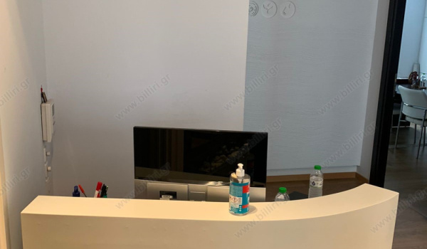 2_330657596