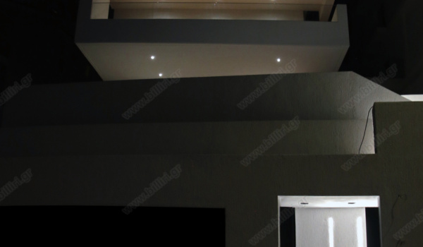 2_entrance_2120653821