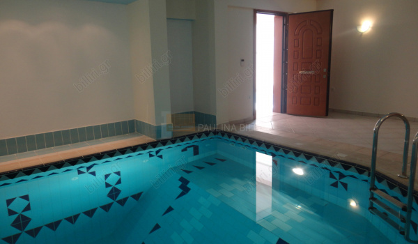 Εσωτερική πισίνα - Indoor swimming