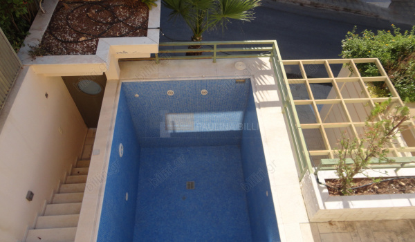 Πισίνα - Swimming pool