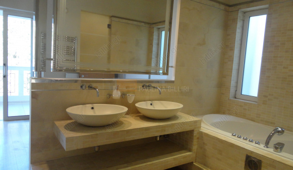 Mπάνιο - Bathroom